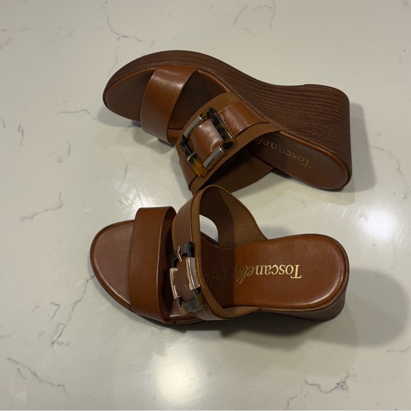 Toscanella Brown Wedges - Picture 2 of 3